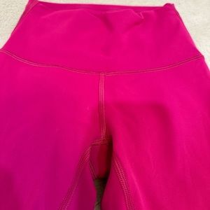 Lulu Align leggings in color pink NWT.
